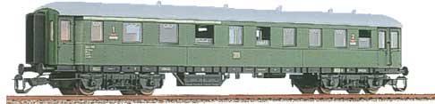 Fast Passenger Train coach 1st/2nd class (ex BC4i-31)<br /><a href='images/pictures/Tillig/13321.jpg' target='_blank'>Full size image</a>